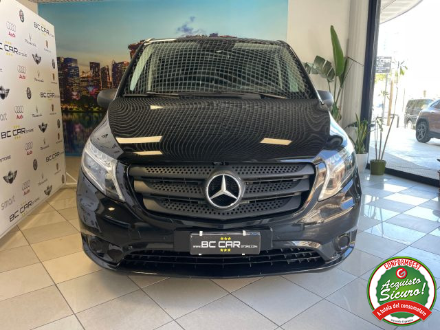 MERCEDES-BENZ Vito usata, con Airbag laterali