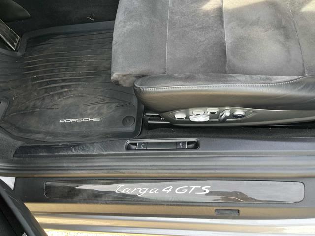 PORSCHE 911 usata, con Park Distance Control