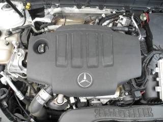MERCEDES-BENZ GLB 200 usata 103
