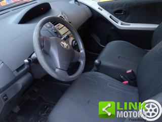 TOYOTA Yaris usata, con Chiusura centralizzata