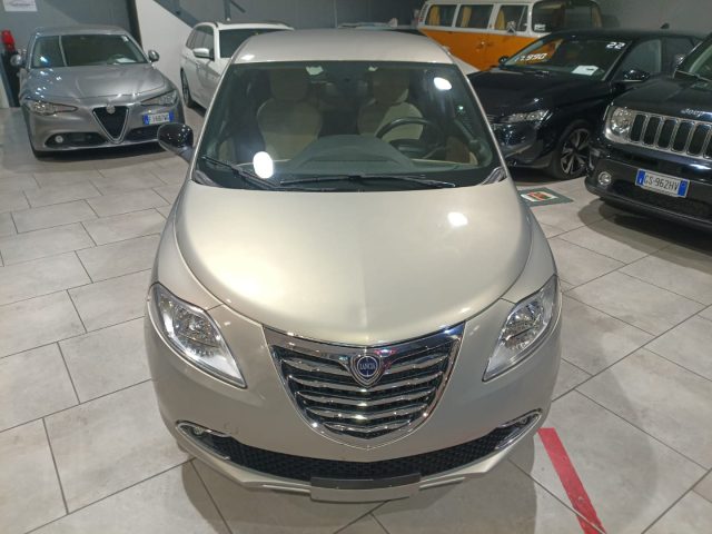 LANCIA Ypsilon usata, con ESP