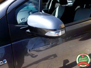 TOYOTA Yaris usata, con Bracciolo