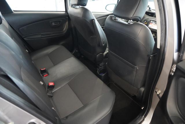 TOYOTA Yaris usata 20