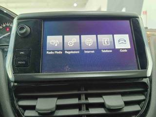 PEUGEOT 208 usata, con Specchietti laterali elettrici