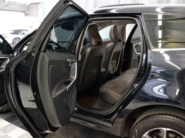 VOLVO XC60 usata, con Airbag laterali
