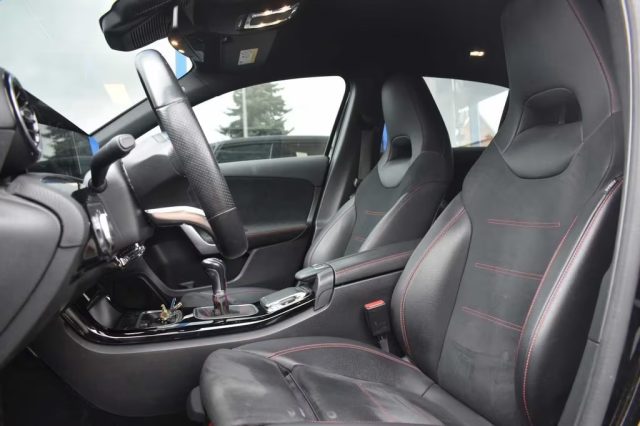 MERCEDES-BENZ A 180 usata, con Controllo automatico clima