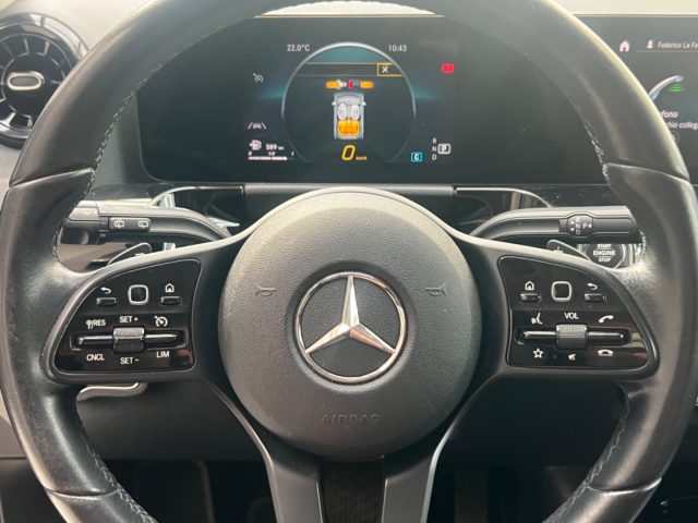 MERCEDES-BENZ GLA 180 usata, con Cronologia tagliandi