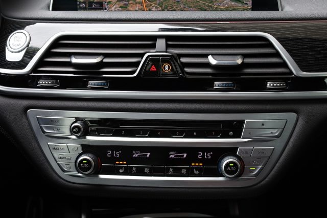 BMW 730 usata, con Touch screen