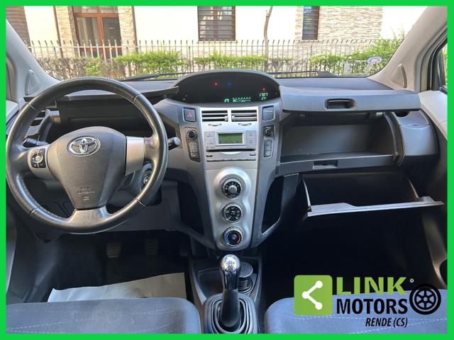 TOYOTA Yaris usata, con Specchietti laterali elettrici