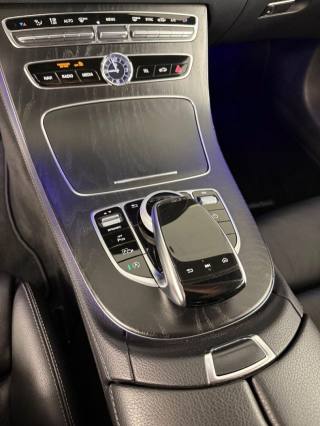 MERCEDES-BENZ E 220 usata, con Controllo trazione