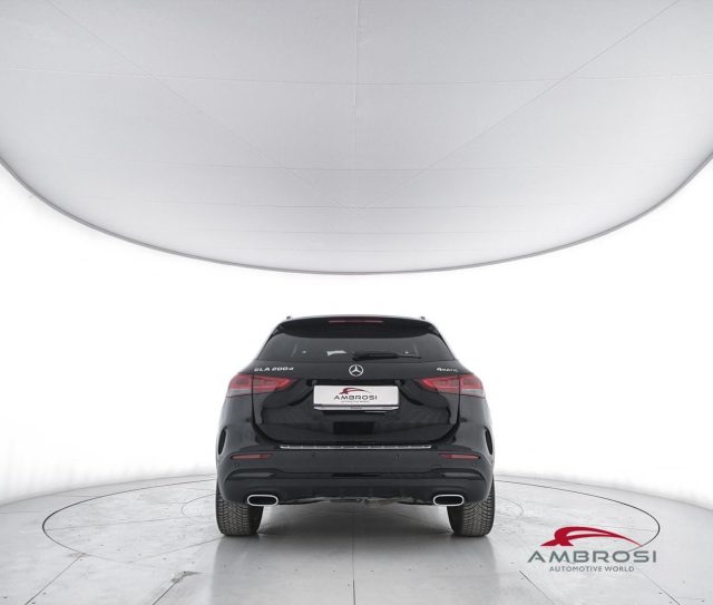 MERCEDES-BENZ GLA 200 usata 5