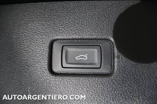 AUDI Q5 usata, con Sensori di parcheggio anteriori