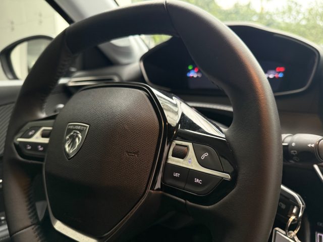 PEUGEOT 208 usata, con Touch screen