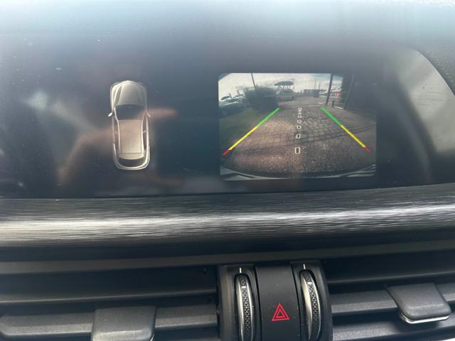 ALFA ROMEO Stelvio usata, con Autoradio