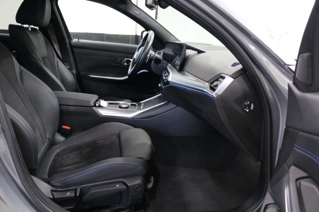 BMW 320 usata, con Sensori di parcheggio posteriori