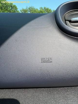 OPEL Vivaro usata, con USB