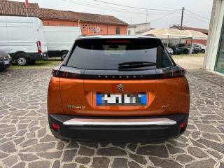 PEUGEOT 2008 usata, con Autoradio