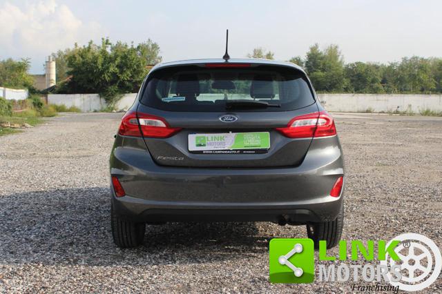 FORD Fiesta usata, con Autoradio