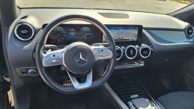 MERCEDES-BENZ GLA 200 usata, con Servosterzo