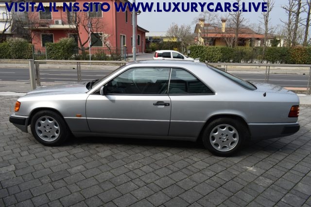 MERCEDES-BENZ CE 200 usata, con Autoradio