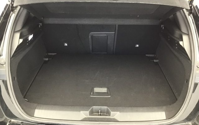 OPEL Astra usata, con Fari LED