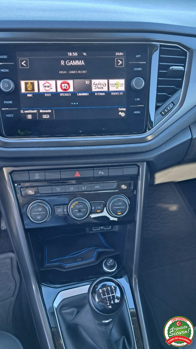 VOLKSWAGEN T-Roc usata, con Autoradio