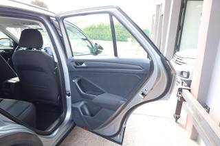 VOLKSWAGEN T-Roc usata 214