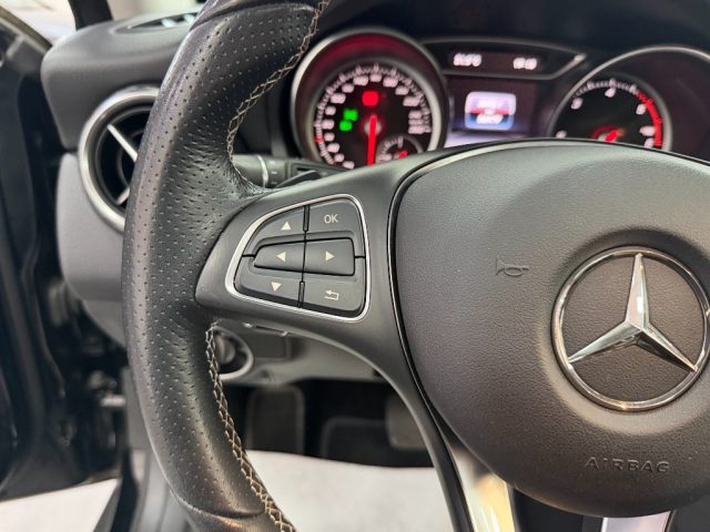 MERCEDES-BENZ GLA 200 usata, con Volante multifunzione