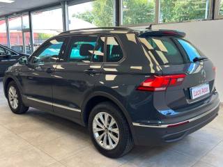VOLKSWAGEN Tiguan usata, con Autoradio
