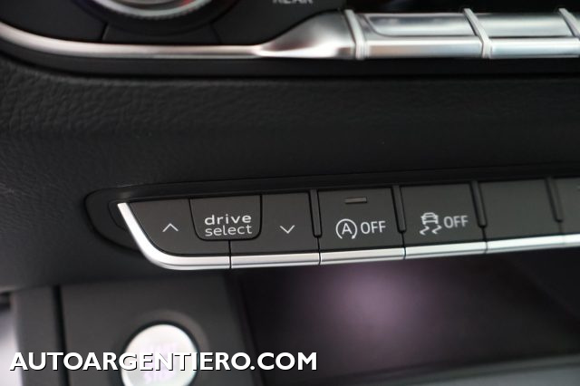 AUDI Q5 usata, con Park Distance Control