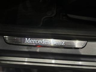 MERCEDES-BENZ E 220 usata, con Cerchi in lega