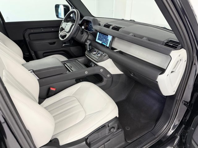 LAND ROVER Defender usata, con Antifurto