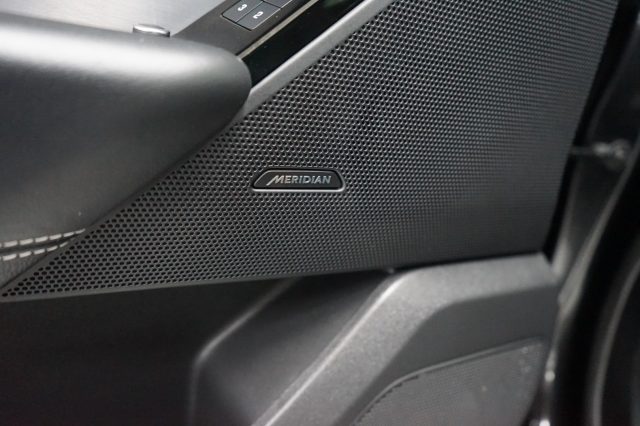 LAND ROVER Range Rover Velar usata, con Bracciolo