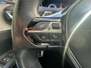 PEUGEOT 3008 usata, con Volante in pelle