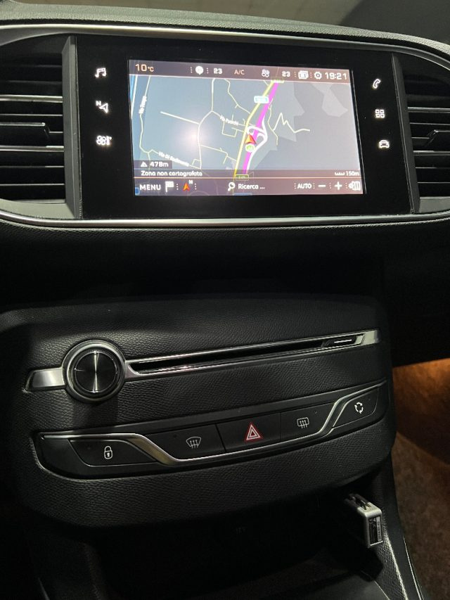 PEUGEOT 308 usata, con Cerchi in lega