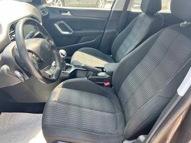 PEUGEOT 308 usata, con Boardcomputer