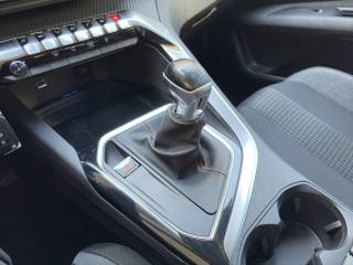 PEUGEOT 3008 usata, con Controllo elettronico della corsia