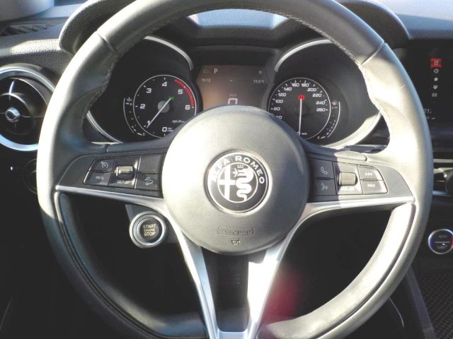 ALFA ROMEO Stelvio usata, con Sensore di pioggia
