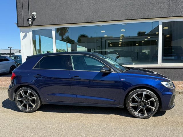 AUDI A1 usata, con Autoradio