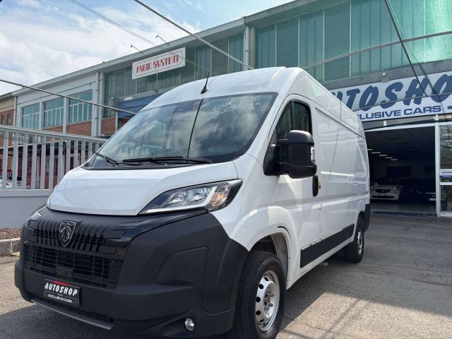 PEUGEOT Boxer usata, con Airbag