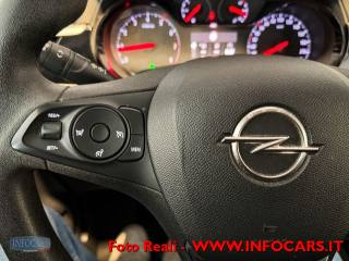 OPEL Corsa usata, con USB