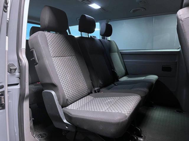 VOLKSWAGEN Caravelle usata, con Touch screen