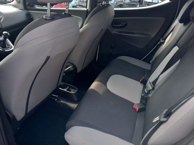 LANCIA Ypsilon usata 12