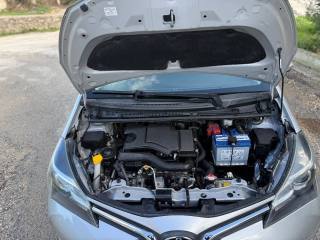 TOYOTA Yaris usata, con Bluetooth