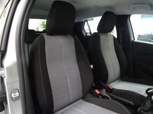 OPEL Corsa usata, con Volante in pelle