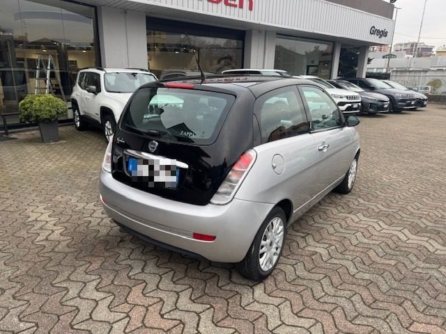 LANCIA Ypsilon usata, con Autoradio