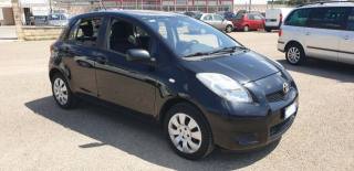 TOYOTA Yaris usata, con Airbag laterali