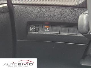 PEUGEOT 208 usata, con Sedile posteriore sdoppiato