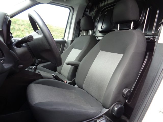 FIAT Doblo usata, con Autoradio