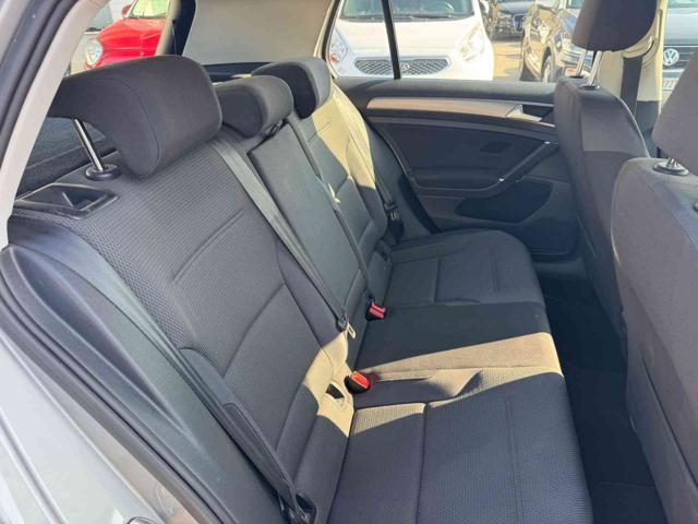 VOLKSWAGEN Golf usata, con Bracciolo